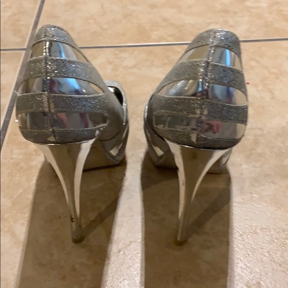 Used - Silver Heels - Picture 2 of 2